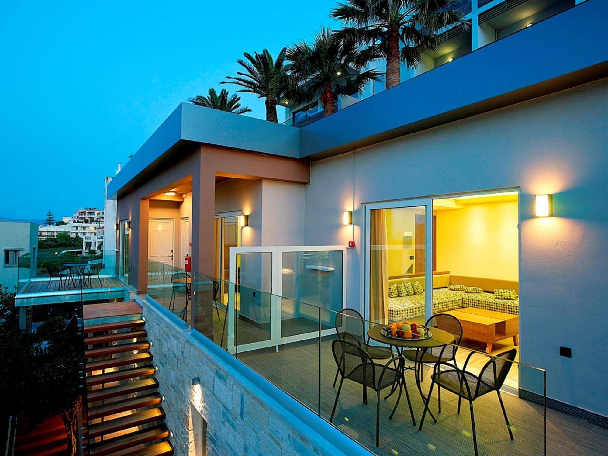 Elotis Suites (Adults Only) Agia Marina Quarto foto